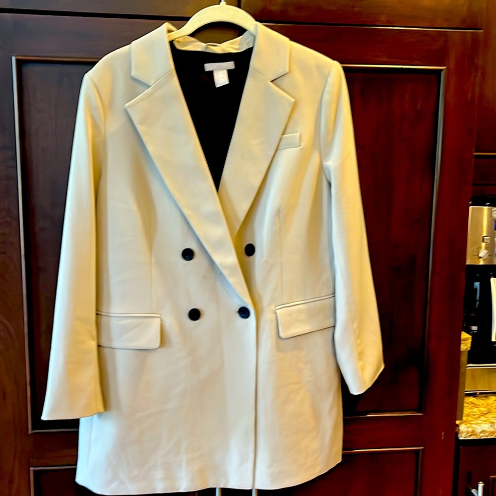 53. Fully lined h and m blazer